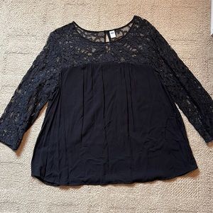 Old navy lace shoulder top blouse black